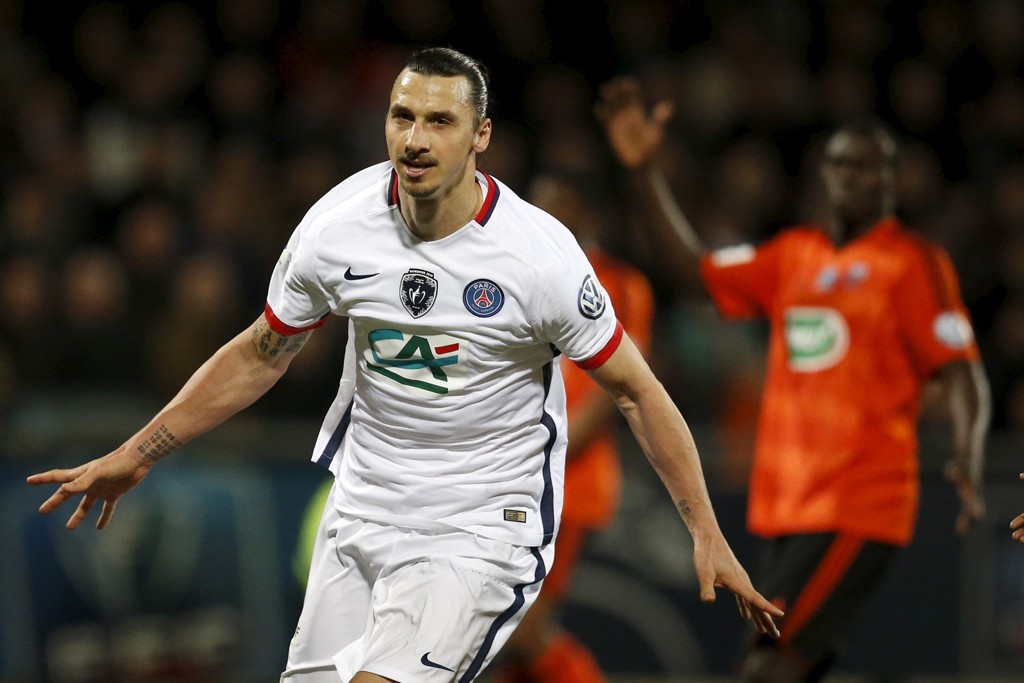 Zlatan Ibrahimovic scoret kampens eneste mål da PSG avanserte til finale i den franske cupen etter 1-0-seier borte mot Lorient.